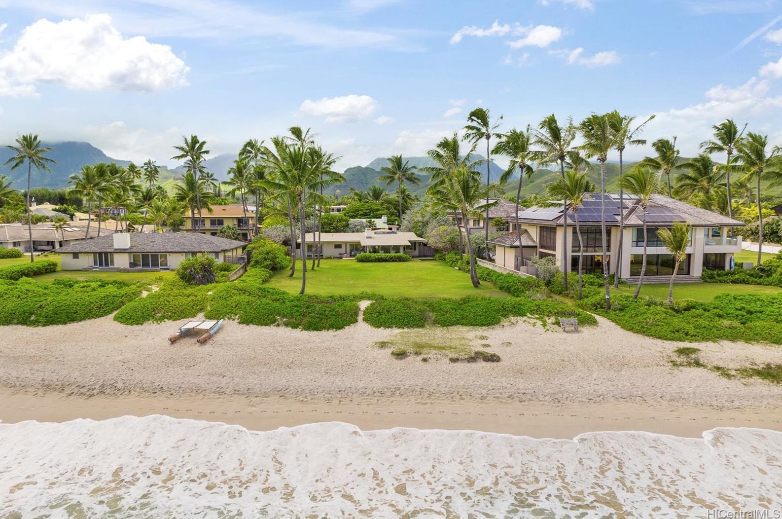 562 Kalaheo Ave, Kailua, HI 96734-2160