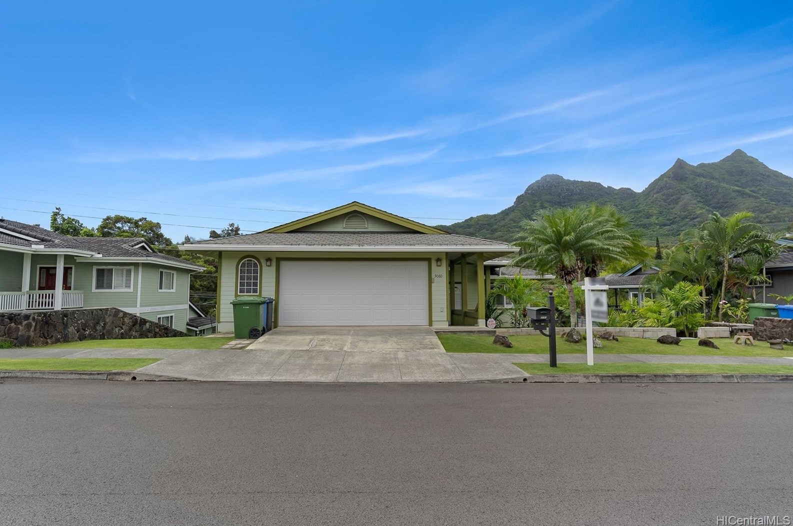 3080 Kahako Pl, Kailua, HI 96734-5900