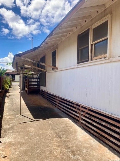 650 Hoomalu St, Pearl City, HI 96782-2707