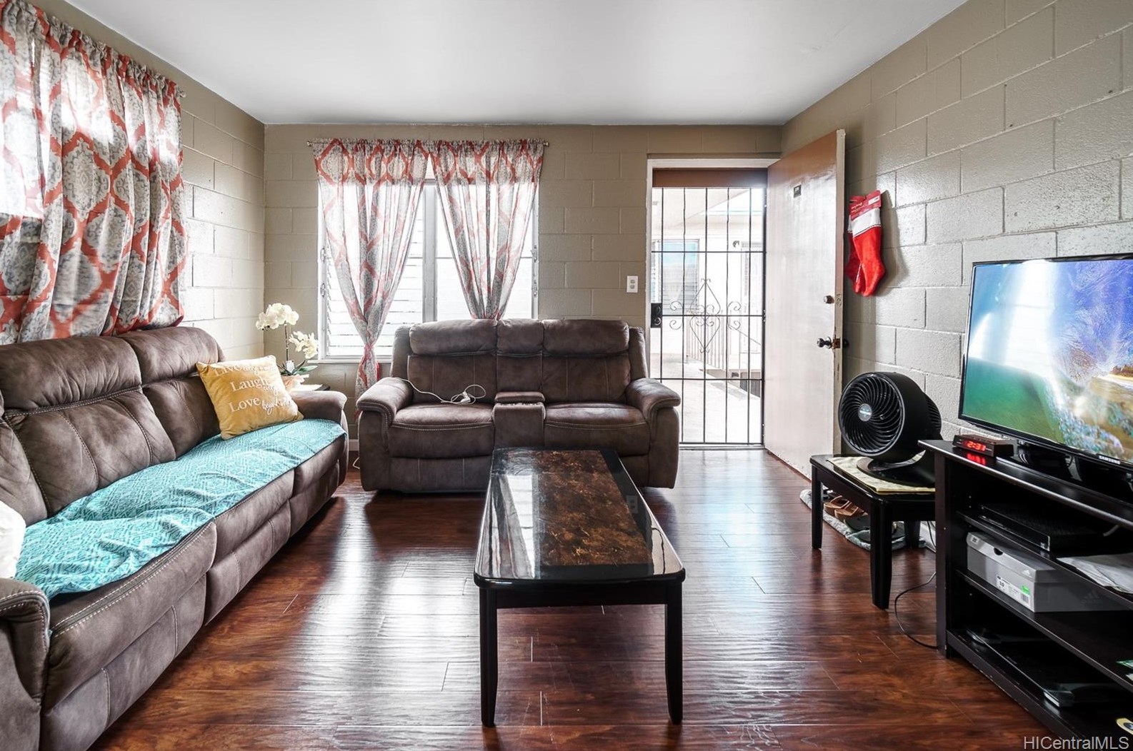 94-245 Leowahine Streets #b228, Waipahu, HI 96797
