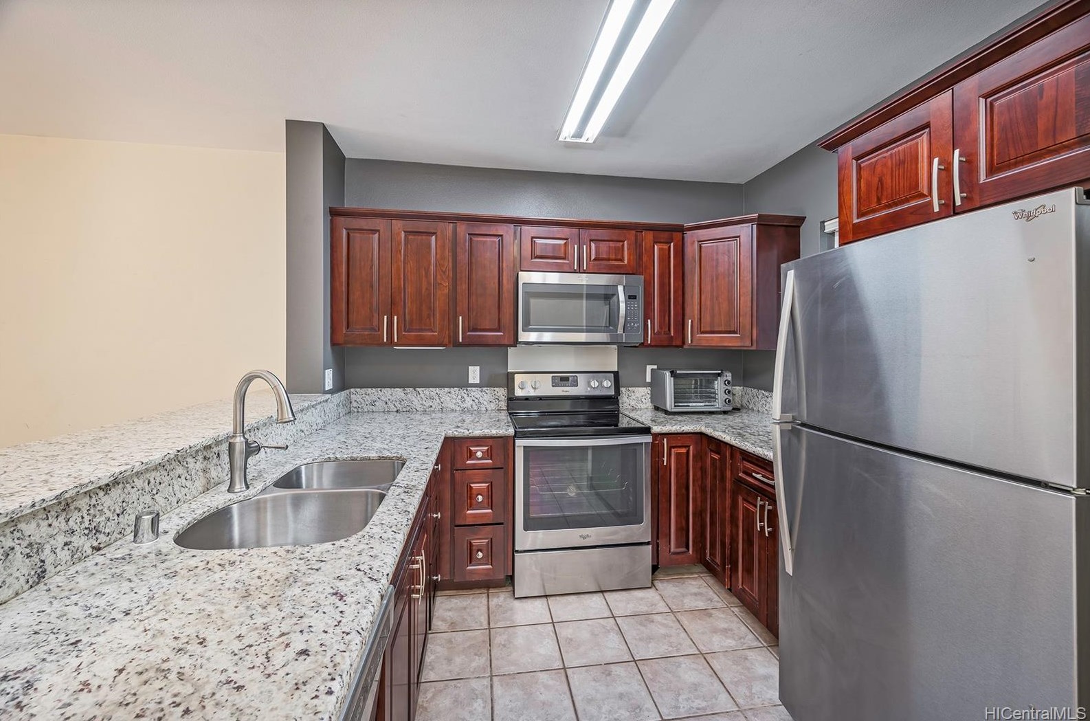 95-877 Wikao St #d203, Mililani, HI 96789