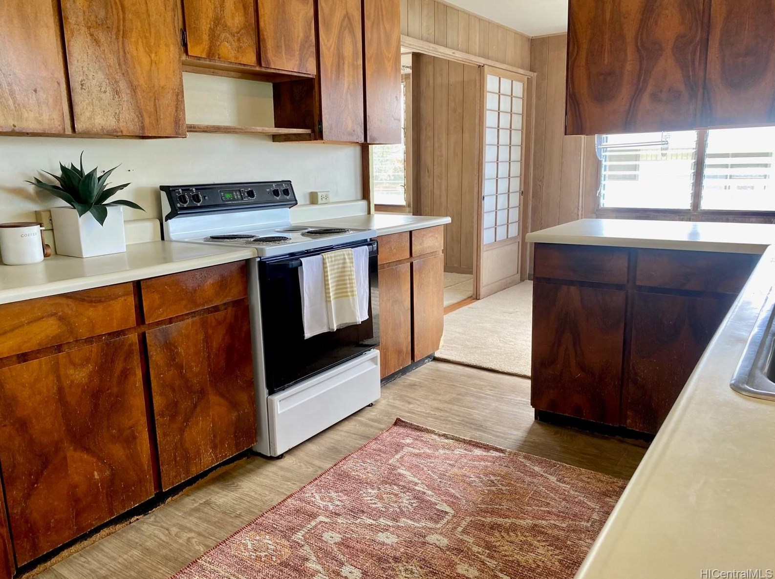 99552 Kahilinai Pl, Aiea, HI 96701