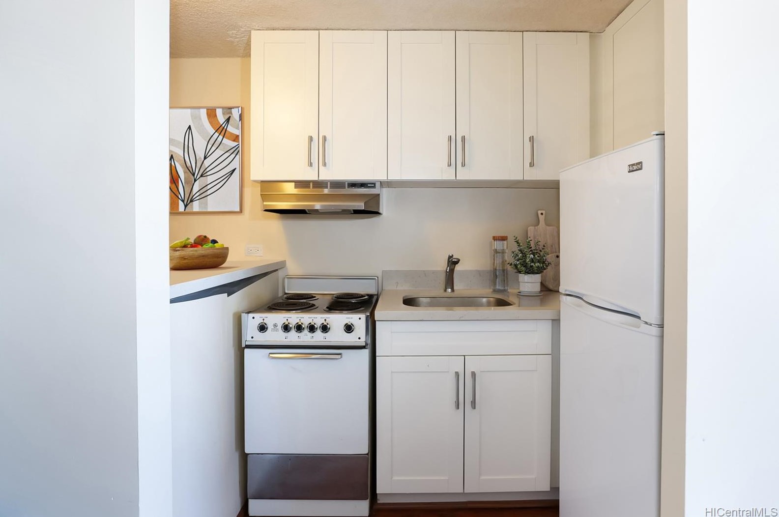 98-288 Kaonohi St #2605, Aiea, HI 96701