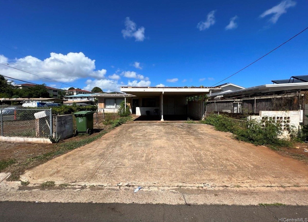 94404 Apowale St, Waipahu, HI 96797-1601