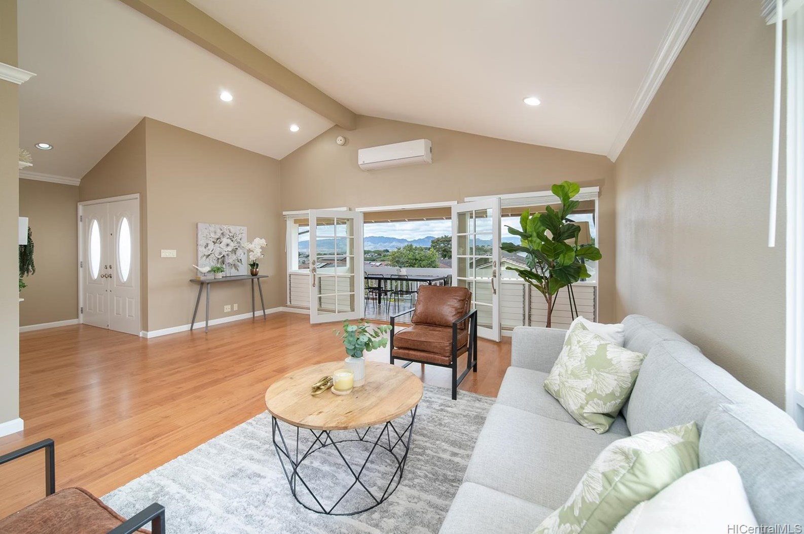 981687 Hapaki St, Aiea, HI 96701