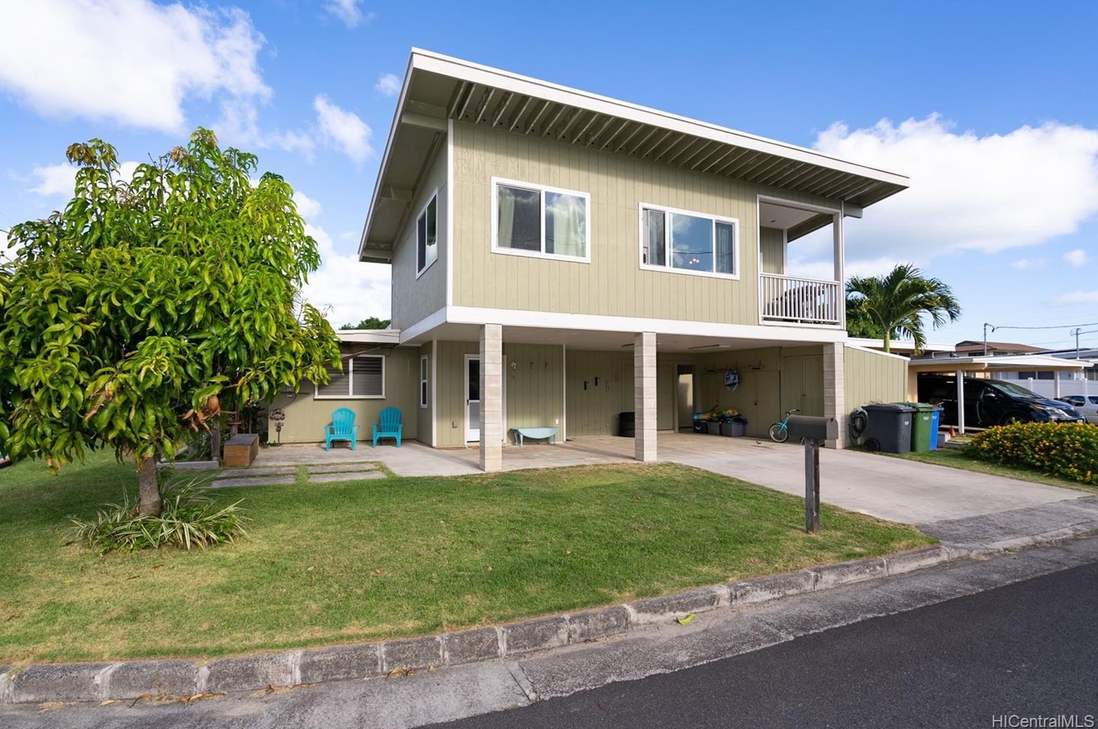 579 Kipuka Pl, Kailua, HI 96734-2464