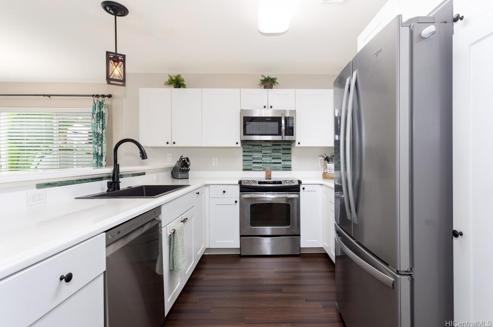 91-1146 Waiemi St, Ewa Beach HI  96706 exterior