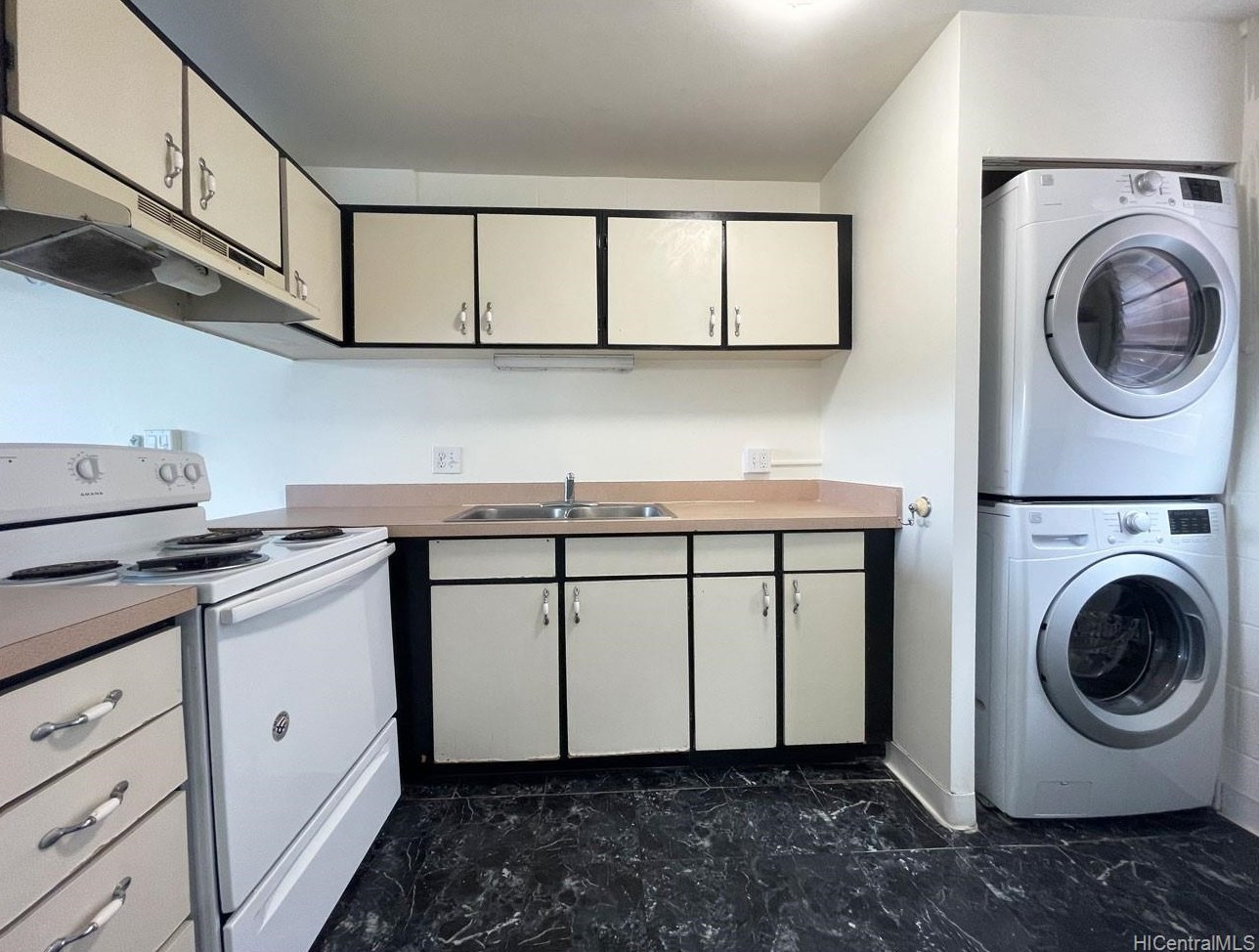 46-259 Kahuhipa St #316b, Kaneohe, HI 96744