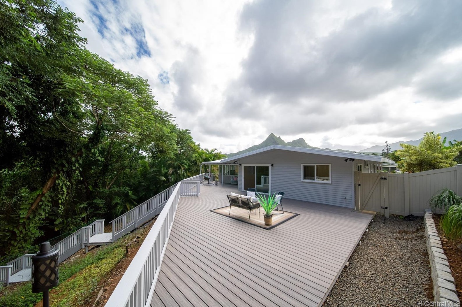 1171 Lunaapono Pl, Kailua, HI 96734-4556