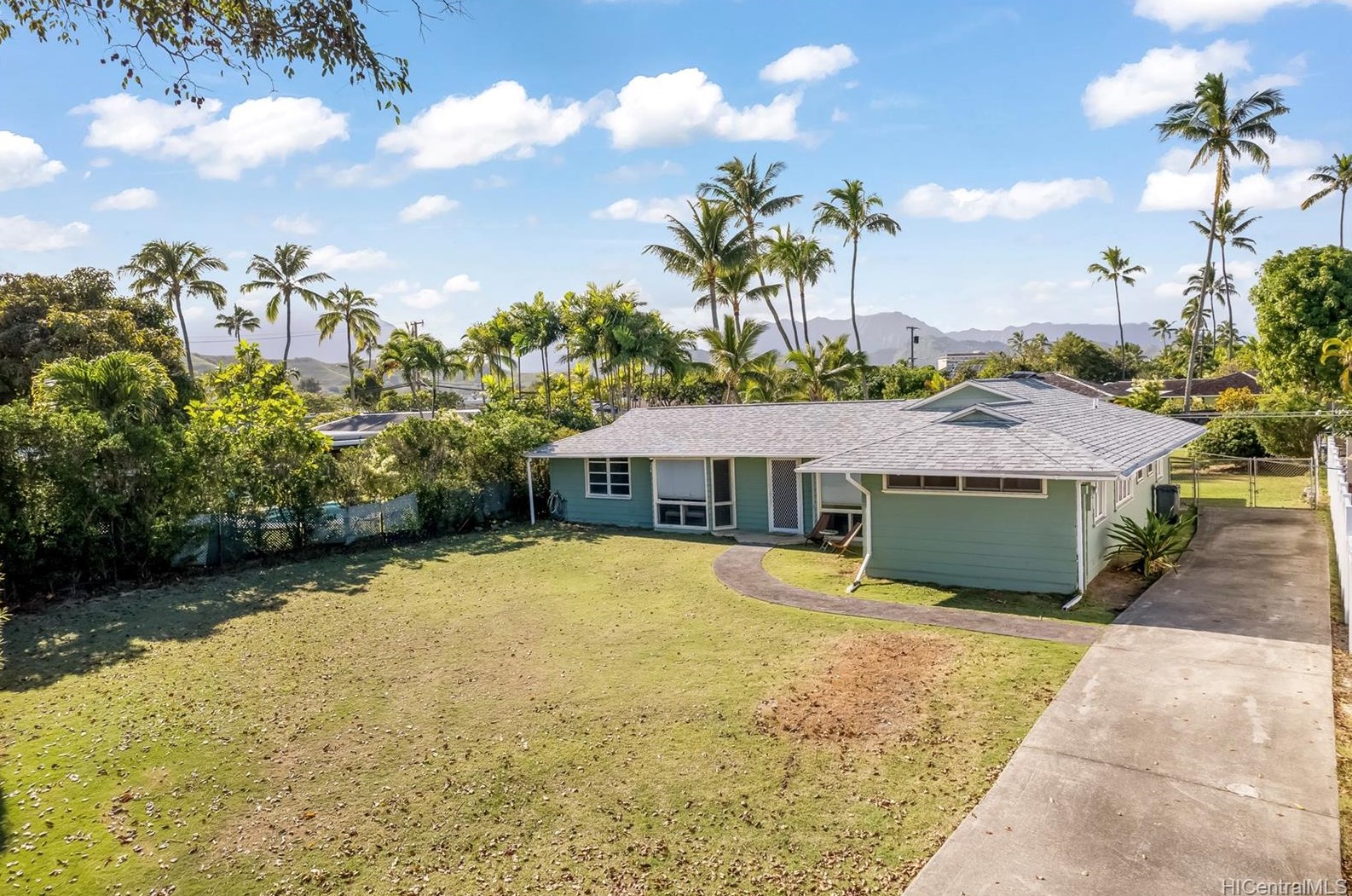 238 Kuumele Pl, Kailua, HI 96734