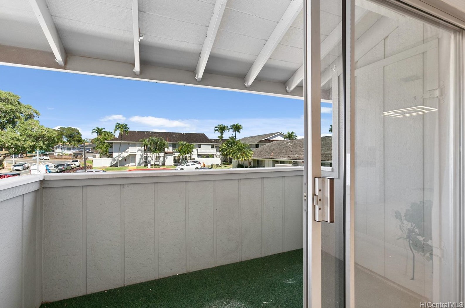 94-1040 Paha Pl, Waipahu HI  96797-4222 exterior