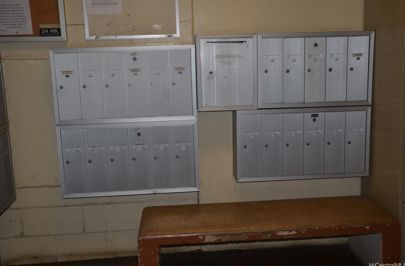 950 Lehua Ave, Pearl City HI  96782-3368 exterior