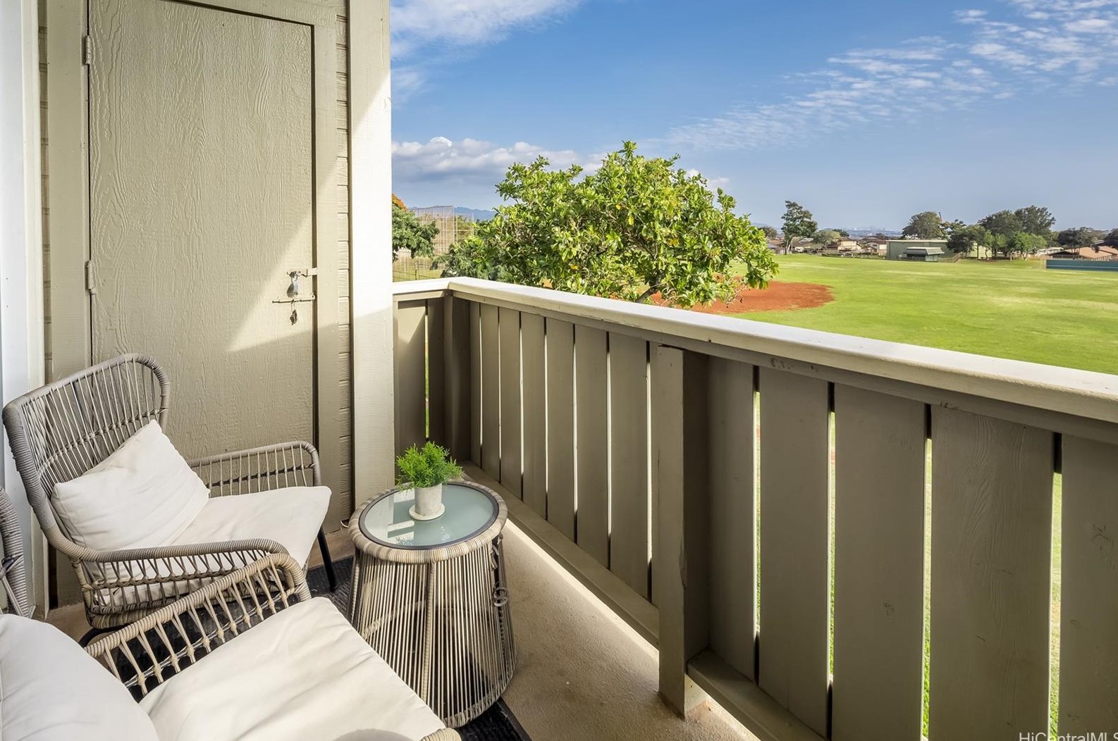94-1390 Kulewa Loop, Waipahu, HI 96797