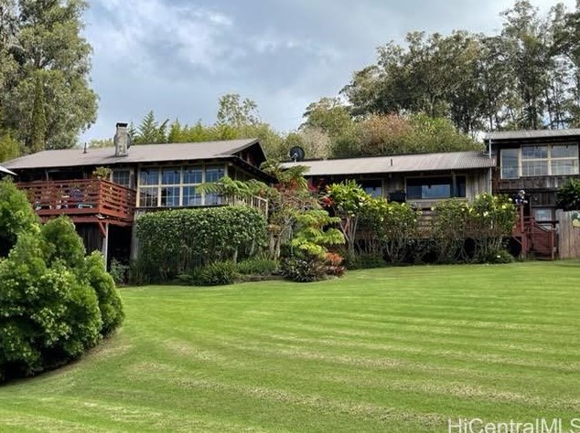 2040 Piiholo Rd, Makawao, HI 96768