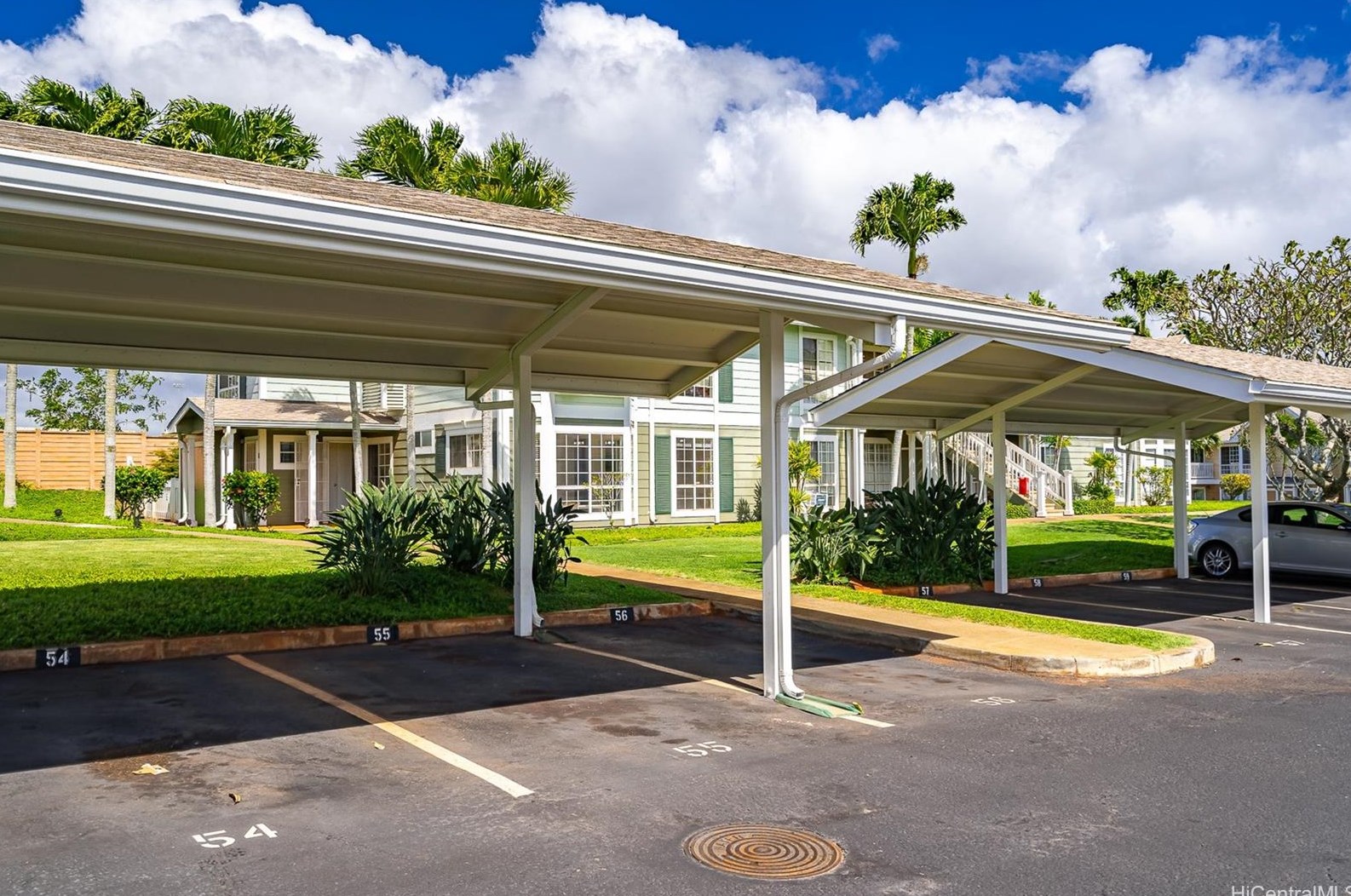 94-540 Lumiauau St, Waipahu HI  96797-3961 exterior