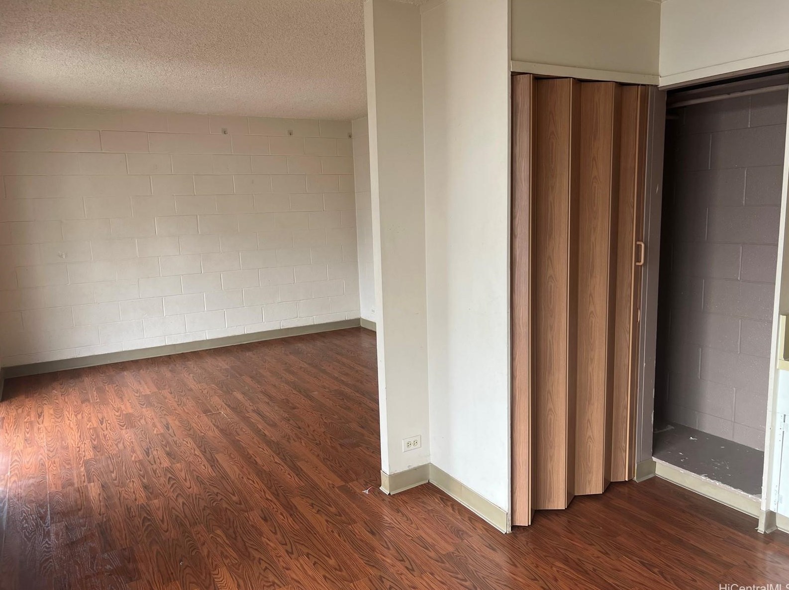 2649 Varsity Pl #212, Honolulu, HI 96826