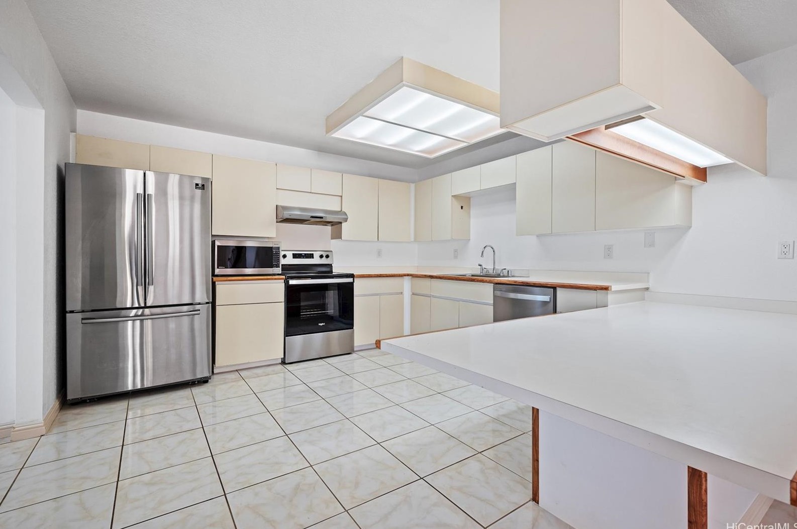 94-106 Kolea Pl, Waipahu, HI 96797-4324