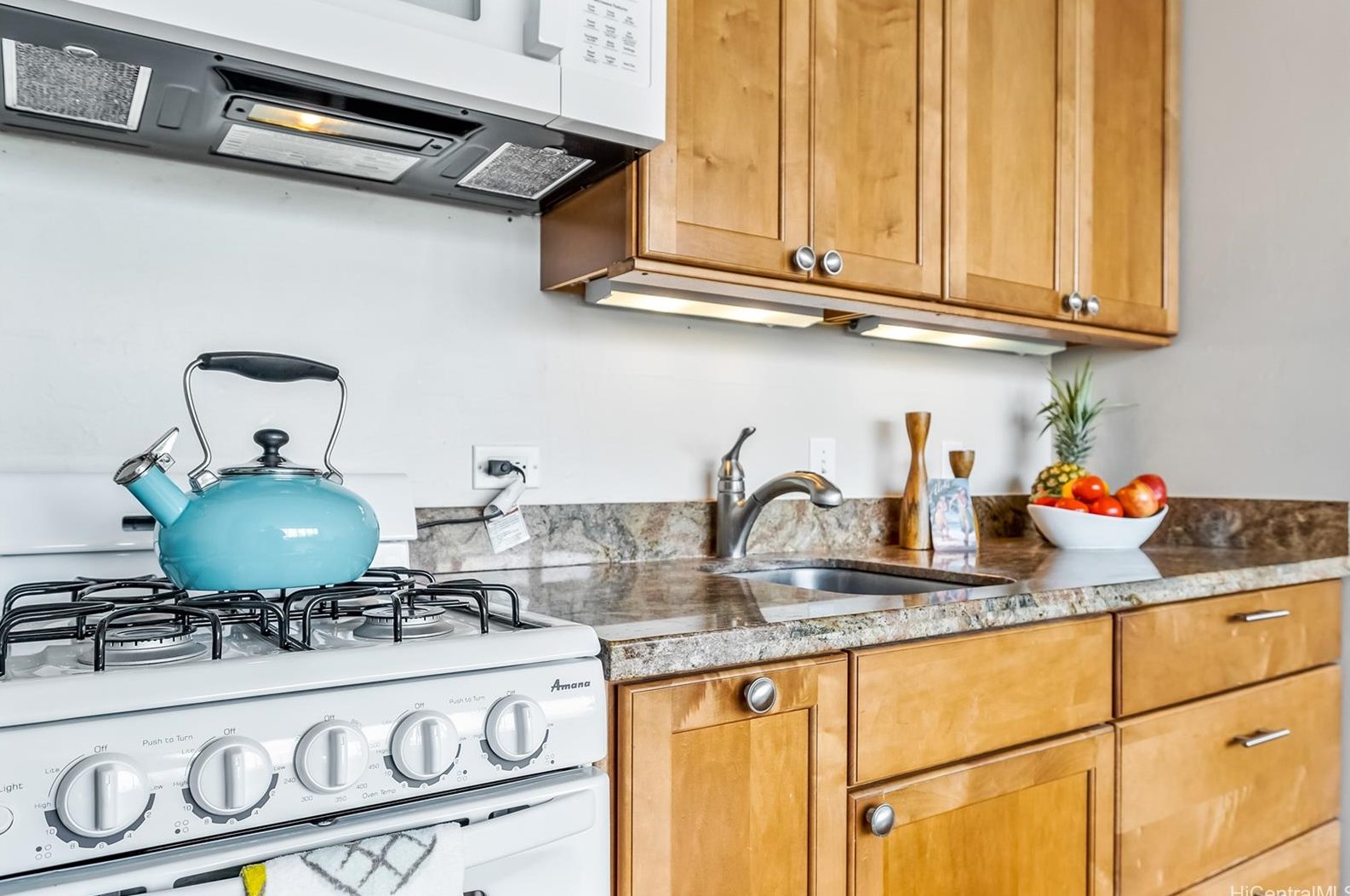 1550 Wilder Ave #a404, Honolulu, HI 96822