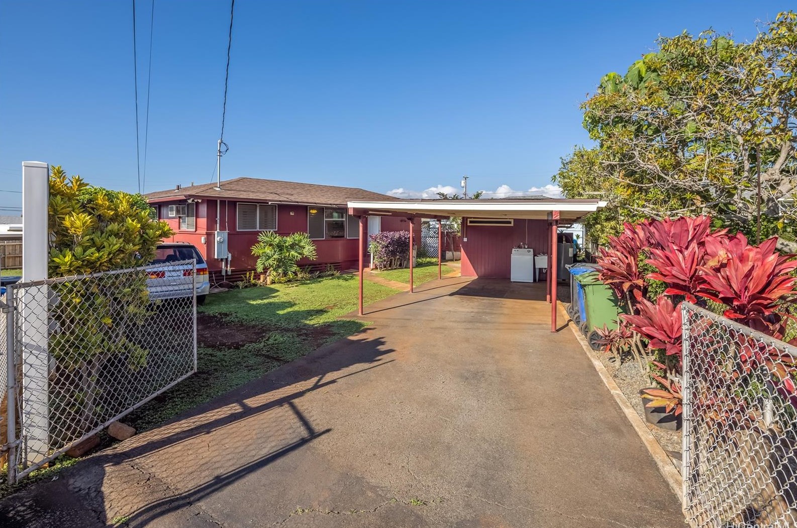 949 Makamua Pl, Pearl City, HI 96782-2012