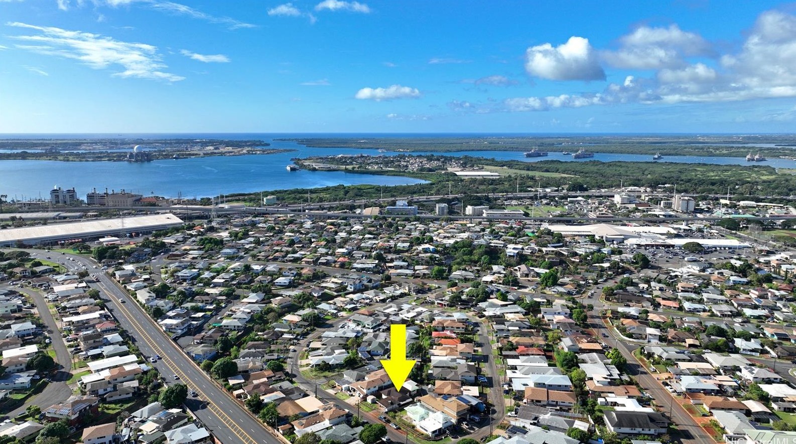 1318 Nanakai St, Pearl City, HI 96782-2747