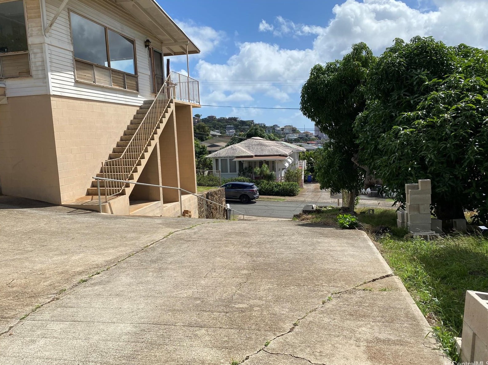 1346 Wilhelmina Rise, Honolulu, HI 96816