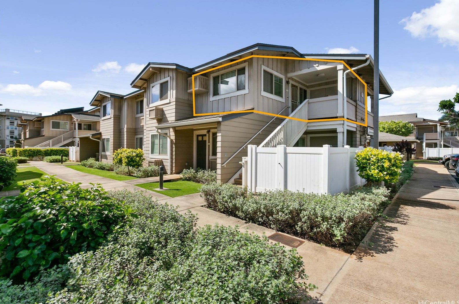 91-1015 Kamaaha Ave, Kapolei HI  96707 exterior