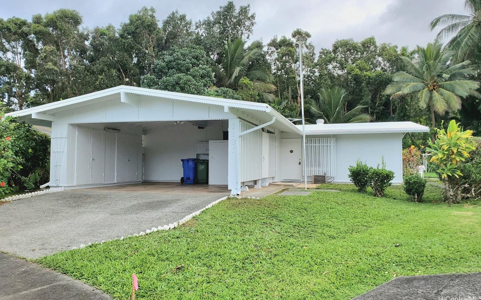 1181 Lunahana Pl, Kailua, HI 96734-4559