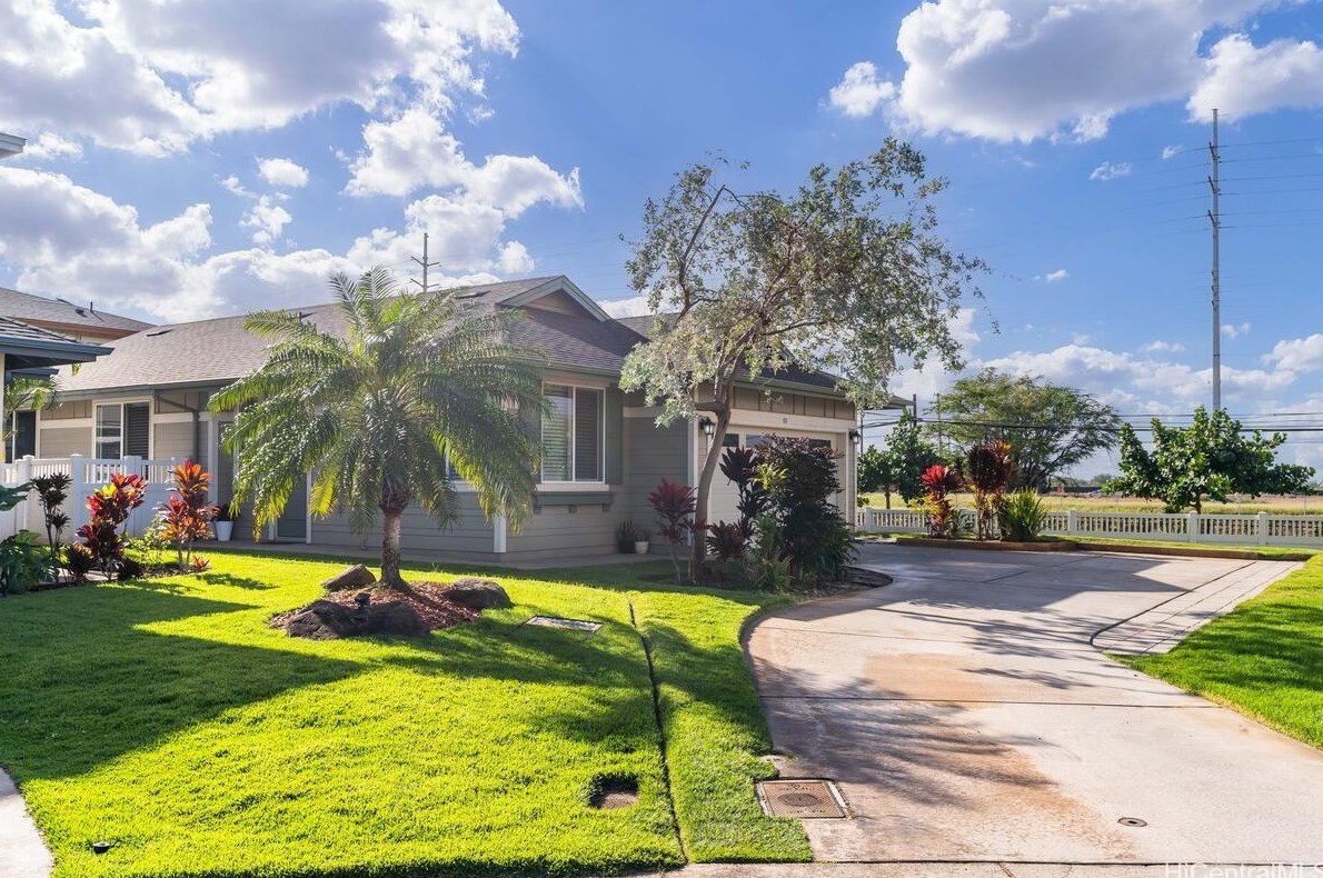 460 Kamaaha Ave #30, Kapolei, HI 96707
