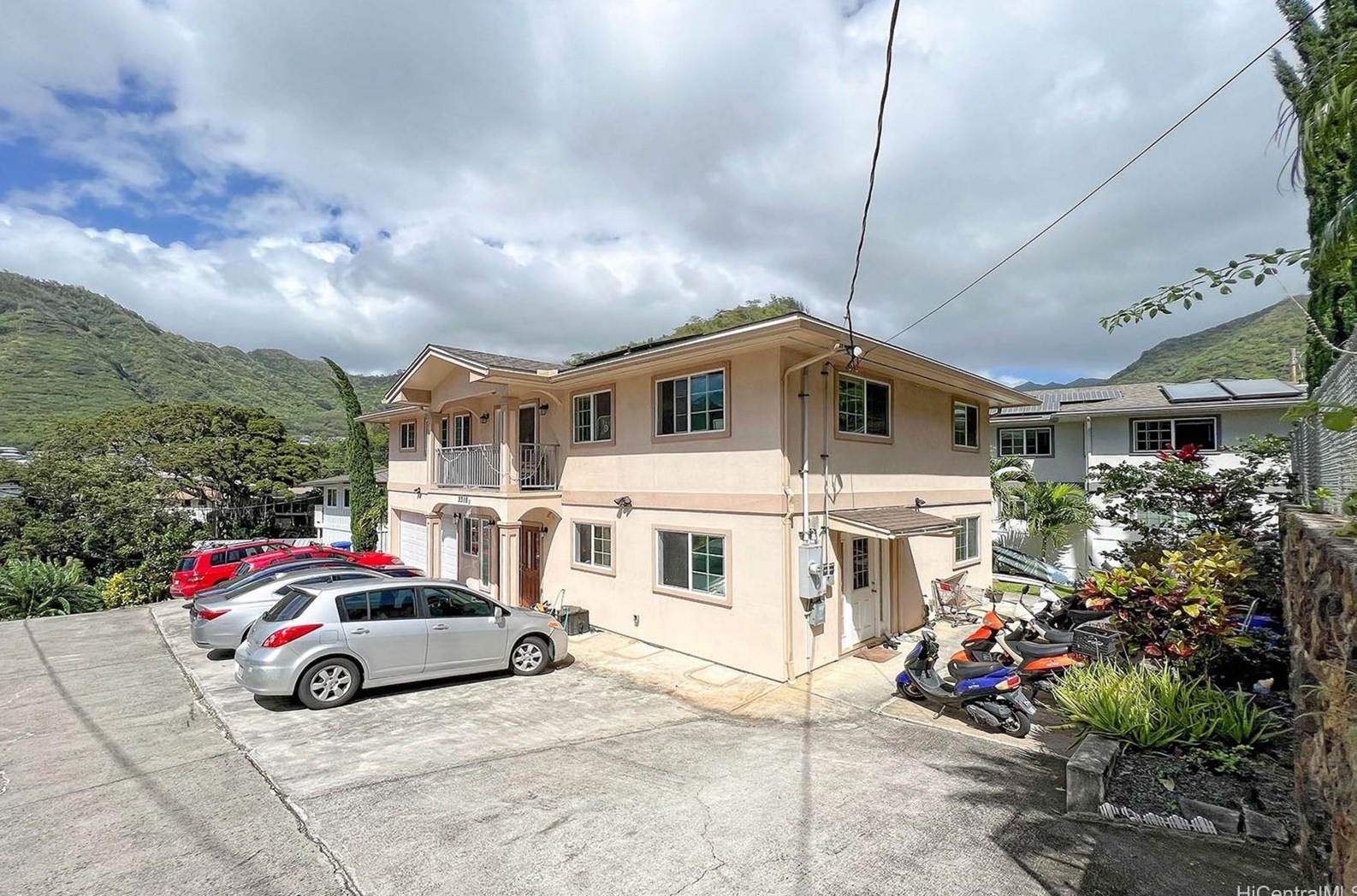 2318 Waiomao Rd #2, Honolulu, HI 96816