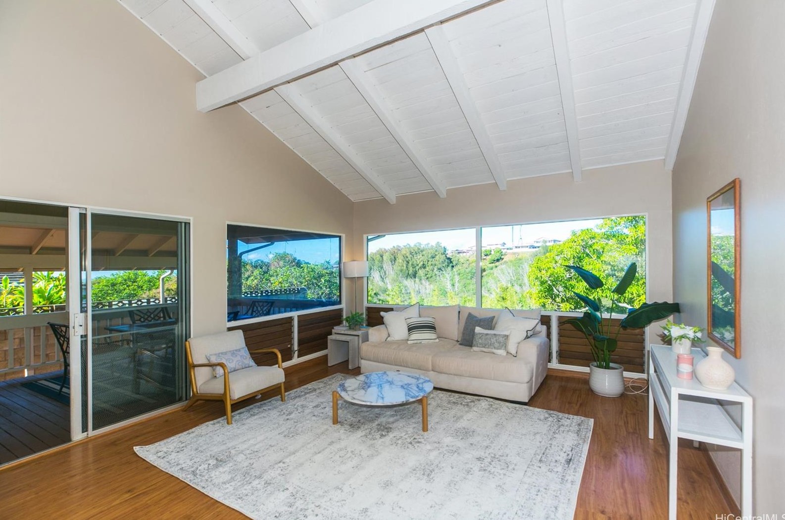 98-1702 Kiawe St, Aiea, HI 96701