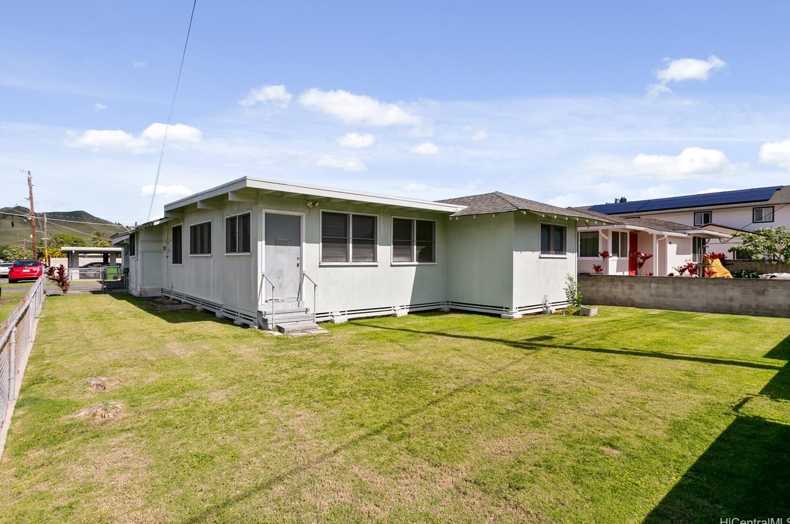 644 Punaa St, Kailua, HI 96734-2263