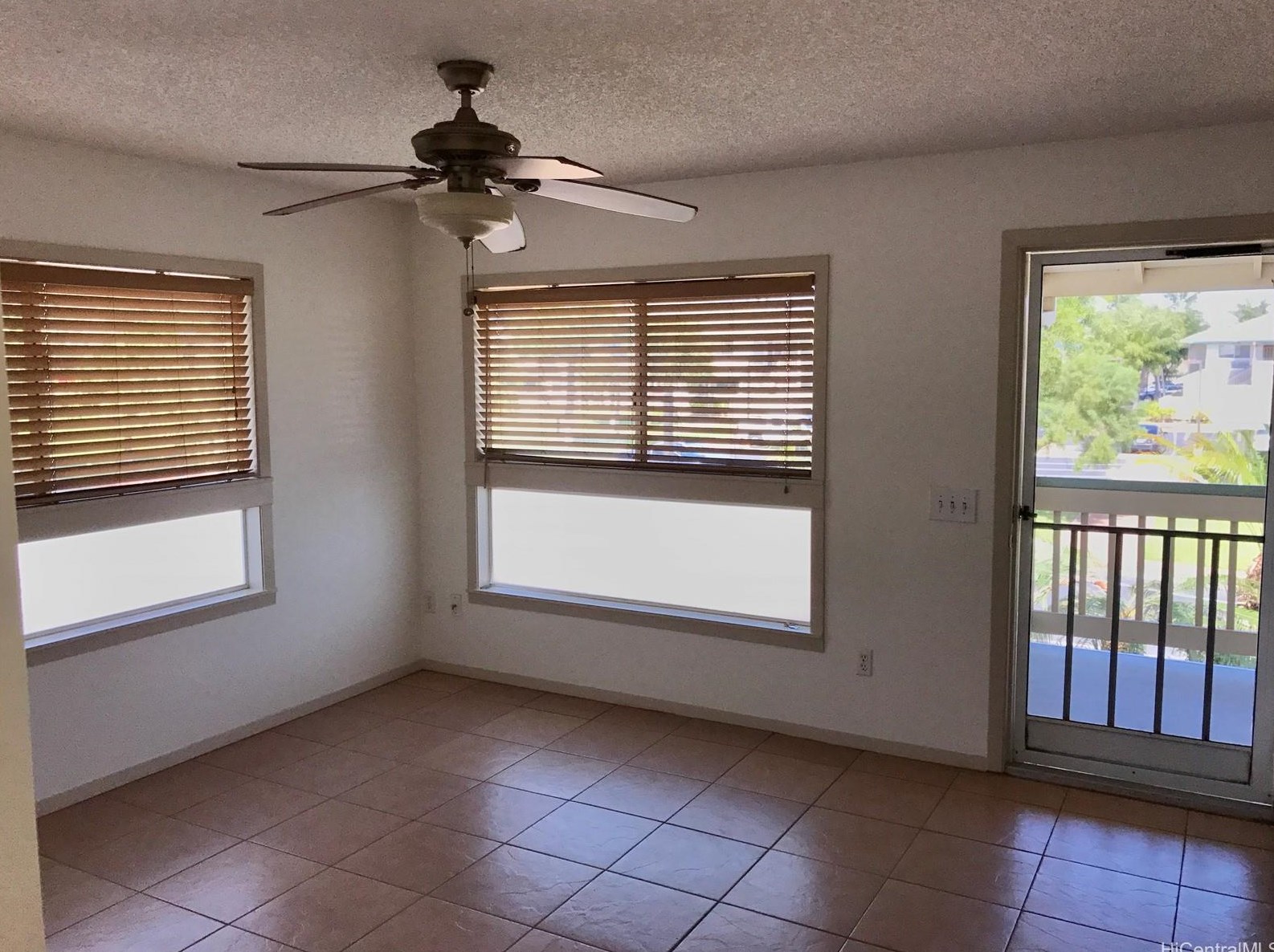 91-1059 Oaniani St #1/g, Kapolei, HI 96707