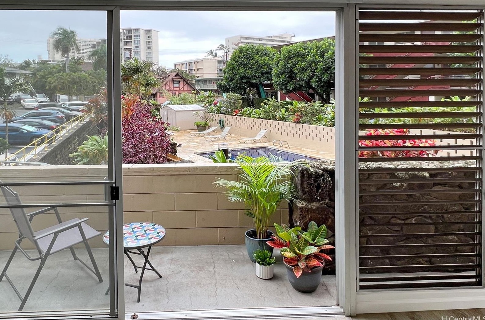 1550 Wilder Ave #a101, Honolulu, HI 96822
