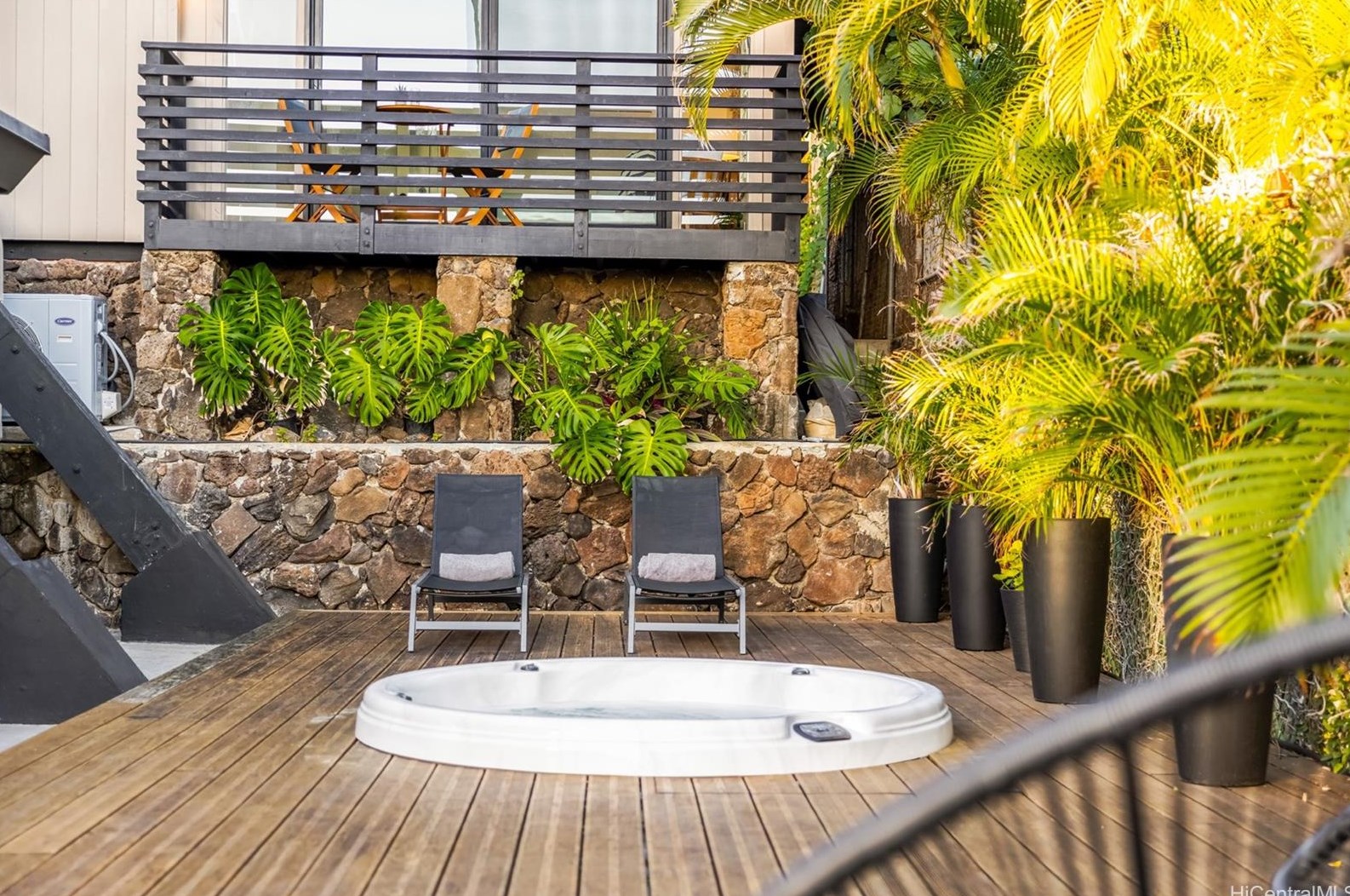 4335 Kaikoo Pl, Honolulu HI  exterior