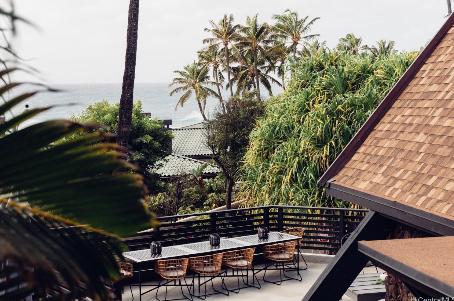 4335 Kaikoo Pl, Honolulu HI  exterior