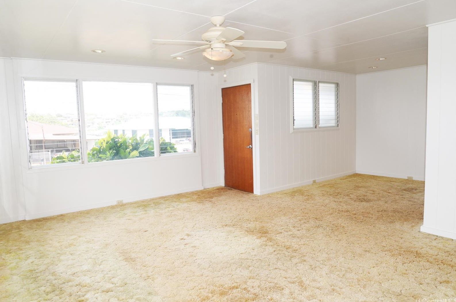 355 Hoomalu St, Pearl City, HI 96782