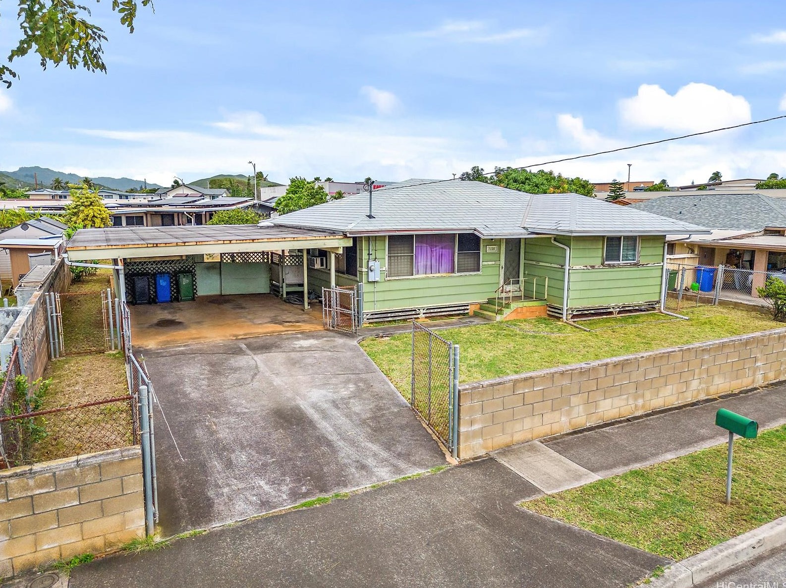 1130 Keolu Dr, Kailua, HI 96734-3849