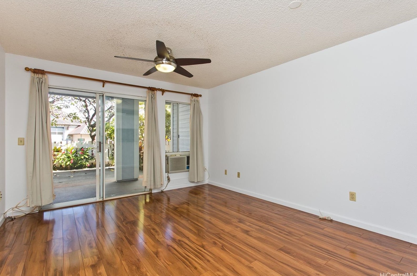 94-203 Lumiaina Pl #f103, Waipahu, HI 96797