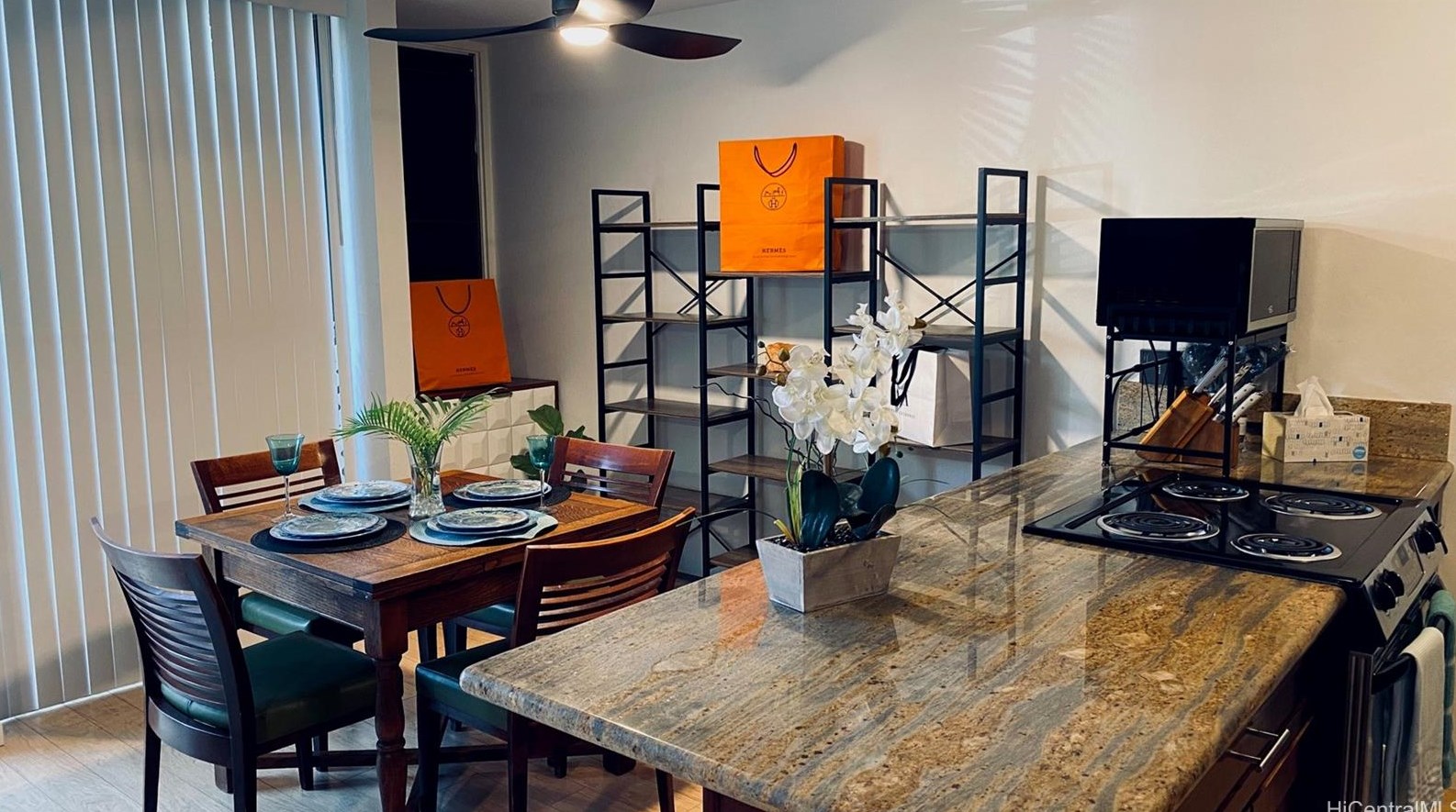 84-687 Ala Mahiku St #124a, Nanakuli, HI 96792