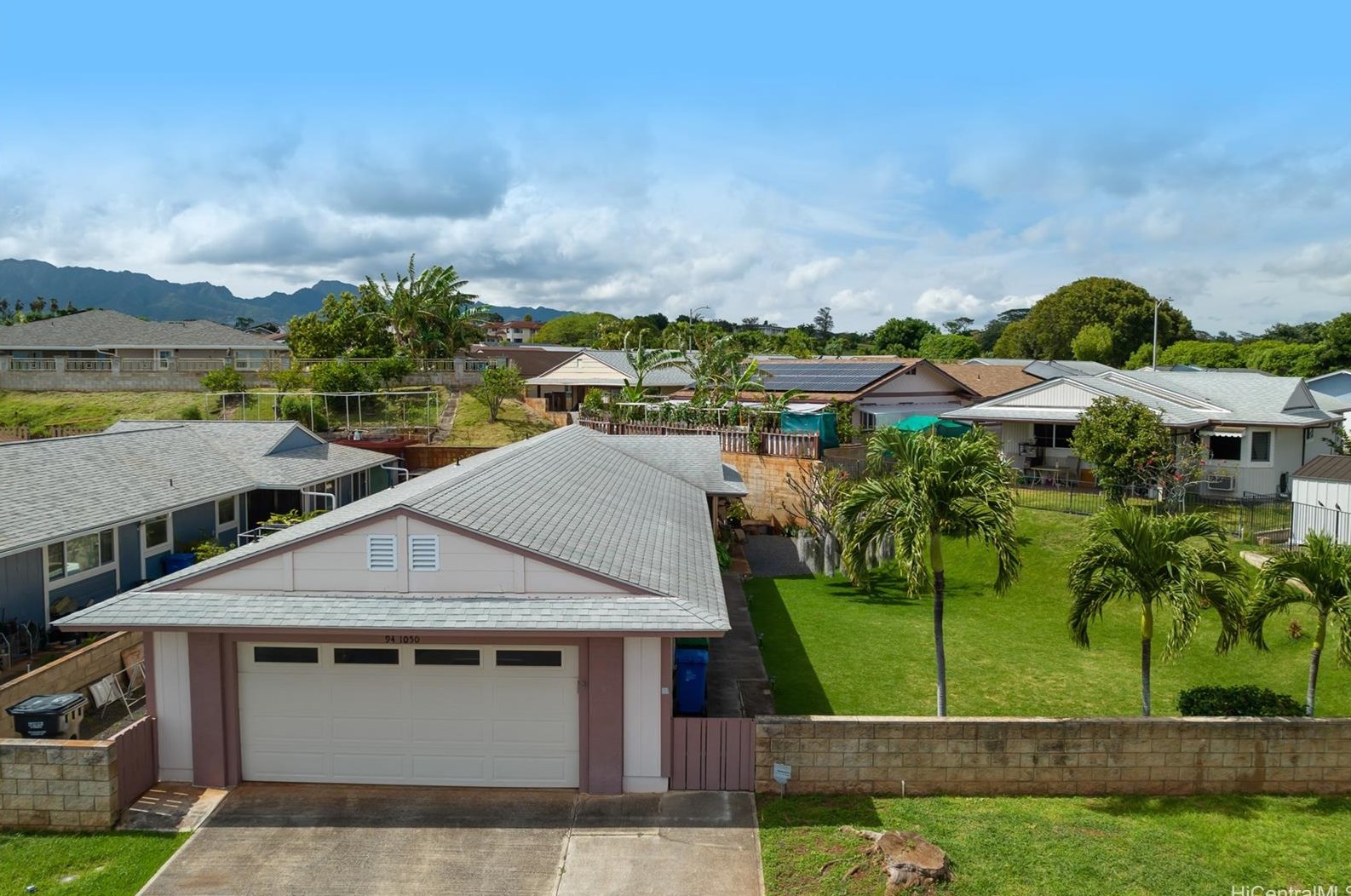 94-1050 Hohola St, Waipahu, HI 96797