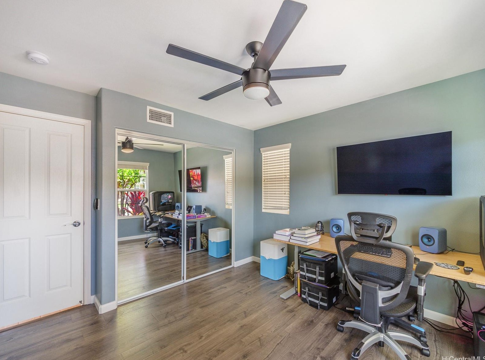 91-1262 Kaileolea Dr, Ewa Beach HI  96706-5033 exterior