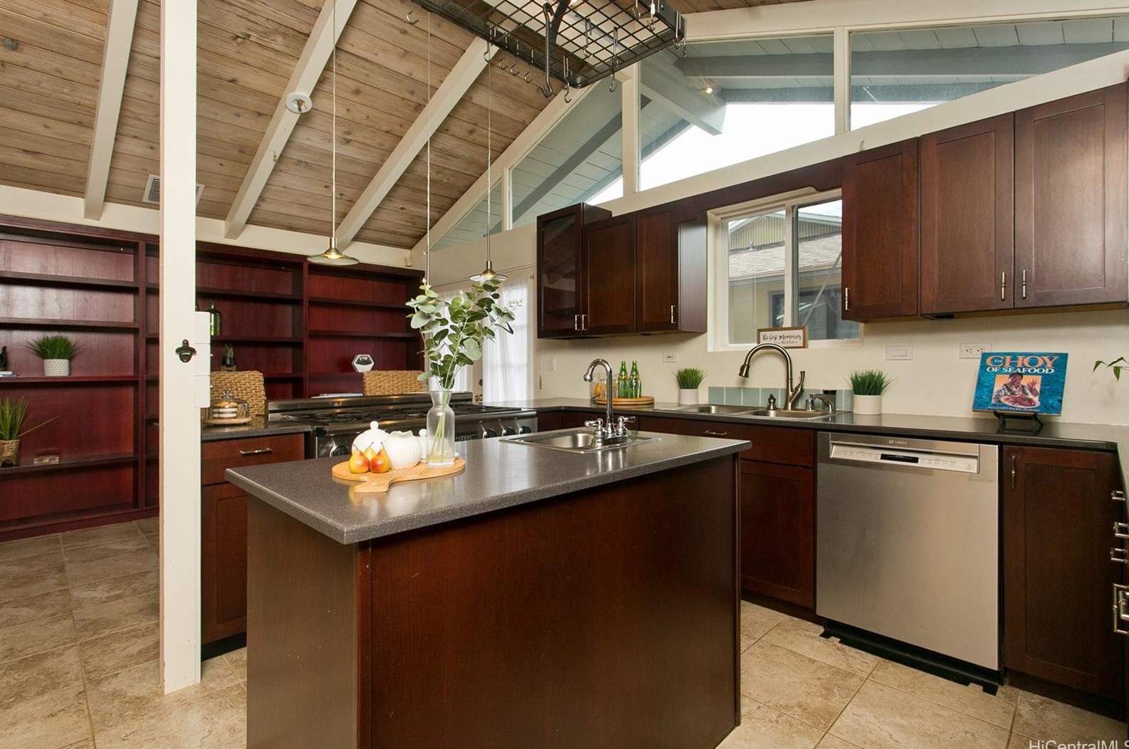 74 Nonohe Pl, Wahiawa HI  96786-2844 exterior