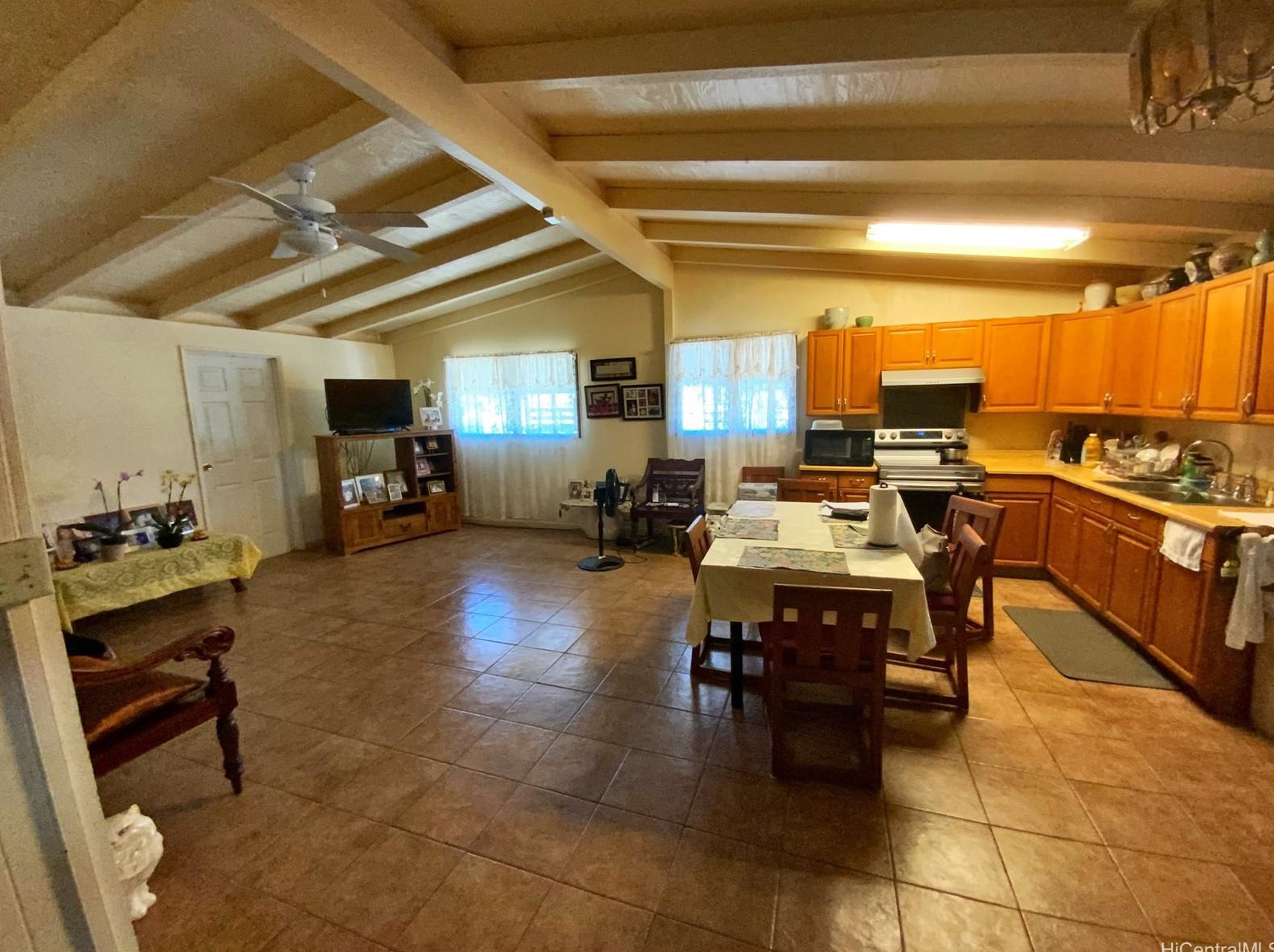 1621 Hoohiamoe St, Pearl City HI  96782-2206 exterior