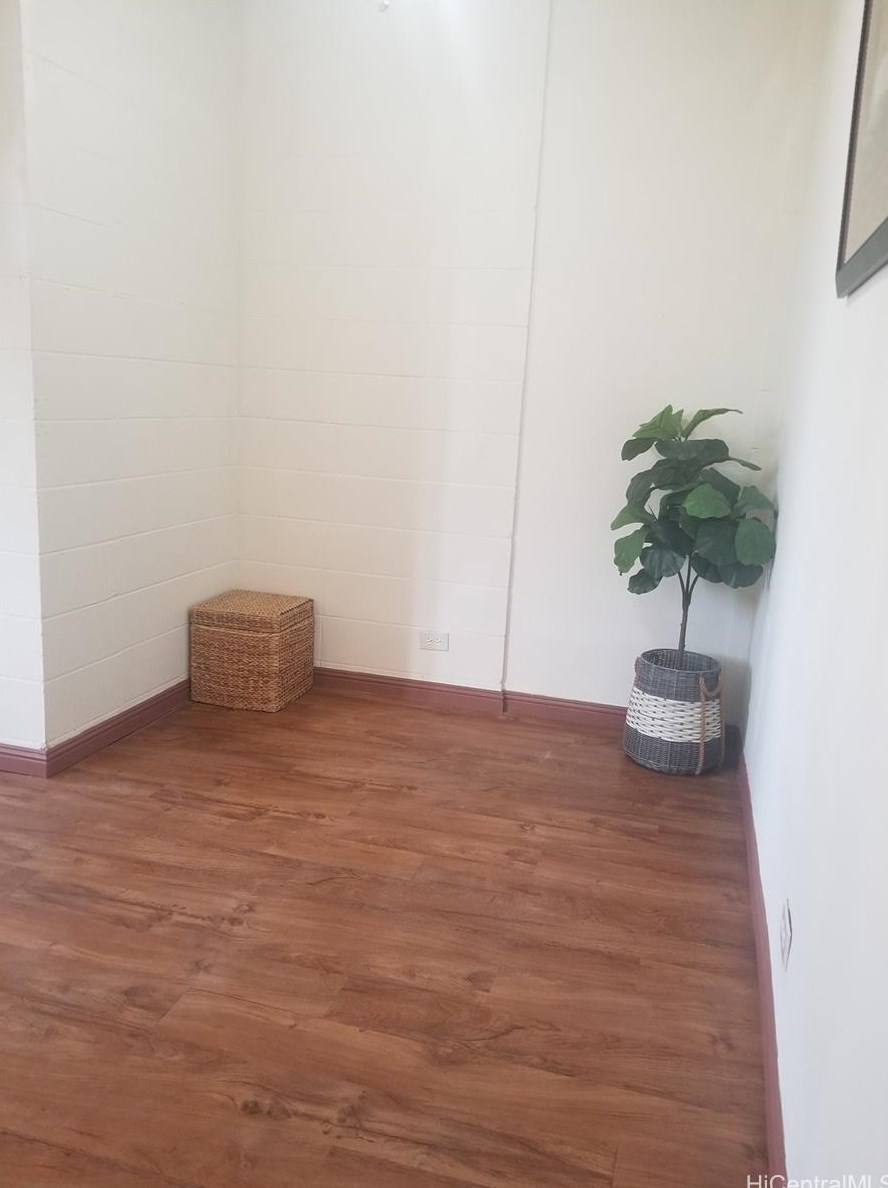 94-246 Leoku St, Waipahu HI  exterior