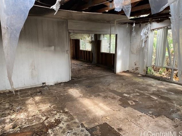 933 Lunahelu St, Kailua, HI 96734-4610