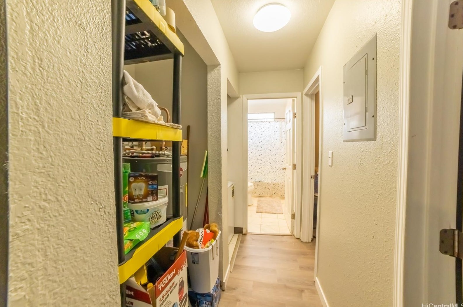 329 Olive Ave #202, Wahiawa, HI 96786