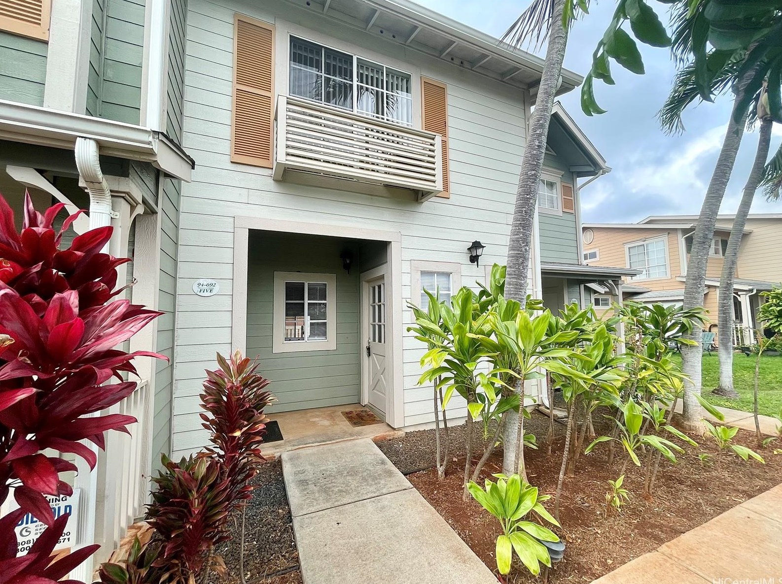 94-692 Lumiauau St #ss-5, Waipahu, HI 96797