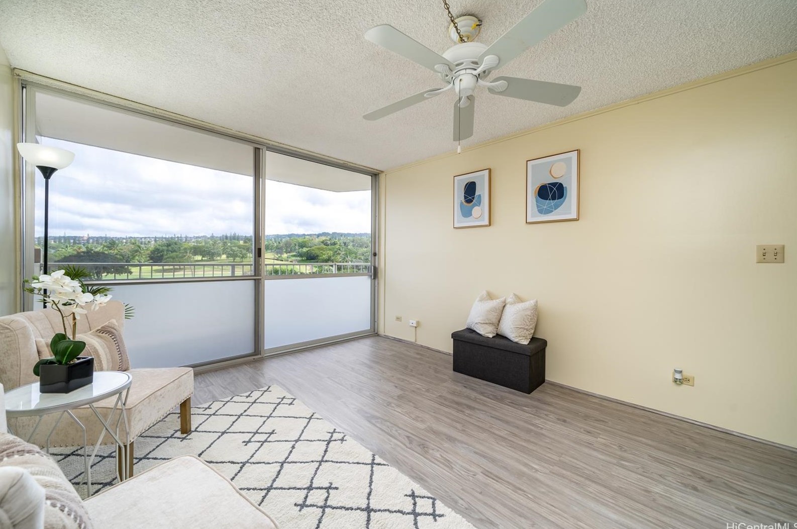 98450 Koauka Loop #1105, Aiea, HI 96701