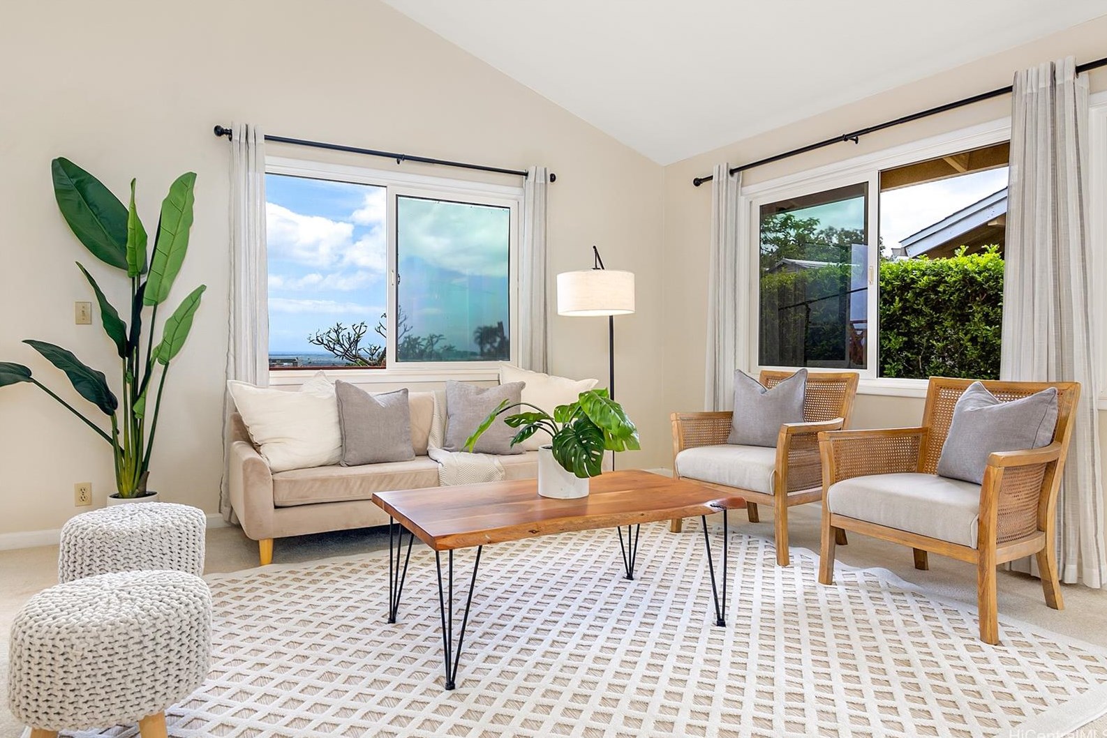94-1023 Hanauna St, Waipahu, HI 96797
