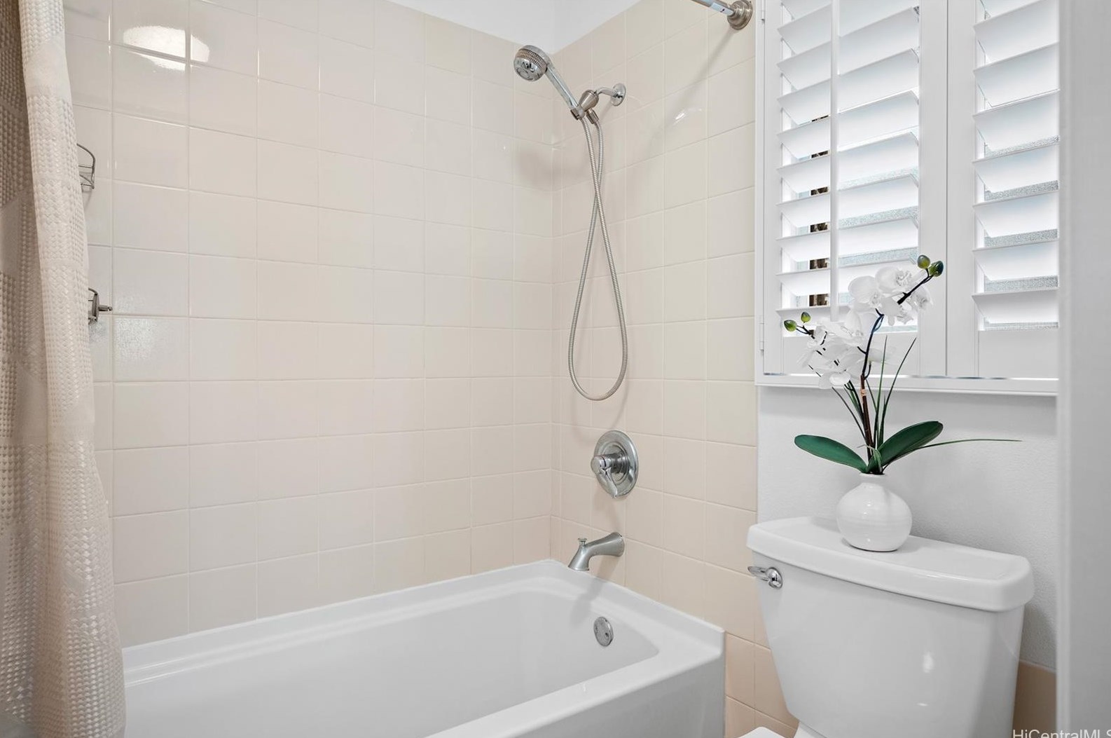 94-416 Kuahui St, Waipahu HI  96797-4532 exterior